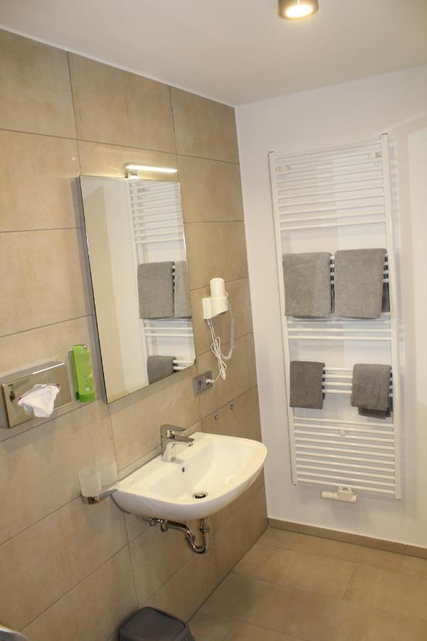 Garni Hotel Schmaus Фихтах Экстерьер фото